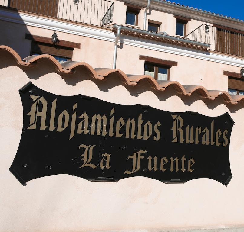 Alojamientos Rurales La Fuente Villalba de la Sierra Eksteriør bilde