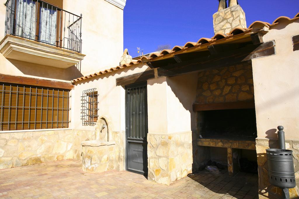 Alojamientos Rurales La Fuente Villalba de la Sierra Eksteriør bilde